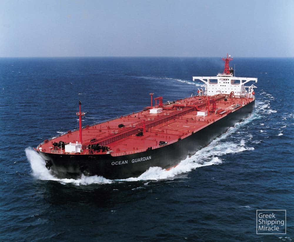 42. Το crude oil carrier OCEAN GUARDIAN κατασκευάστηκε το 1993 στα ιαπωνικά ναυπηγεία Mitsubishi Heavy Industries Ltd., για λογαριασμό εταιρείας υπό τη διαχείριση της International Maritime Agencies Co. S.A.