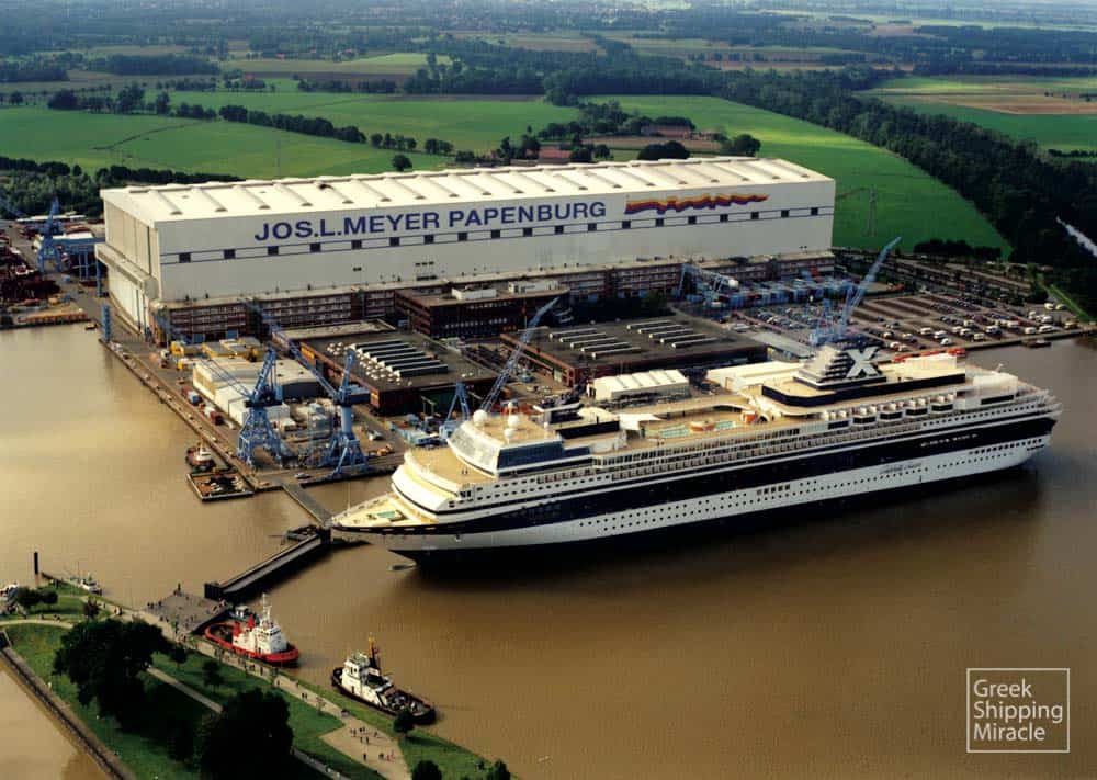 52. Το κρουαζιερόπλοιο MERCURY κατασκευάστηκε το 1997 στα γερμανικά ναυπηγεία Jos. L. Meyer G.m.b.H. & Co. για την Celebrity Cruises του ομίλου Χανδρή.