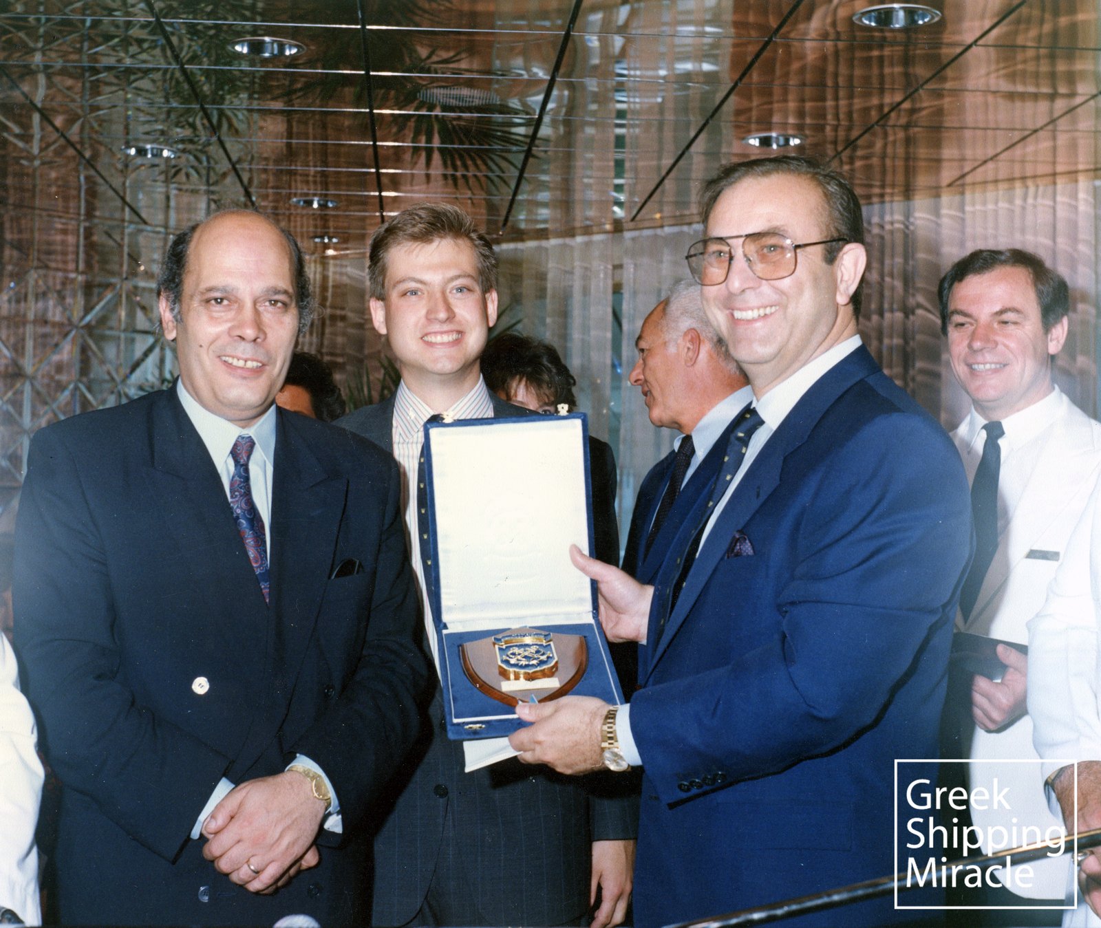 Κατά την διάρκεια της τελετής του πρώτου κατάπλου του πλοίου CROWN ODYSSEY της Royal Cruise Line στον Πειραιά.