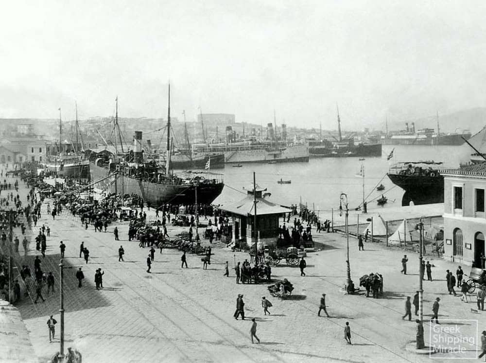 The port of Piraeus in post-WWI years