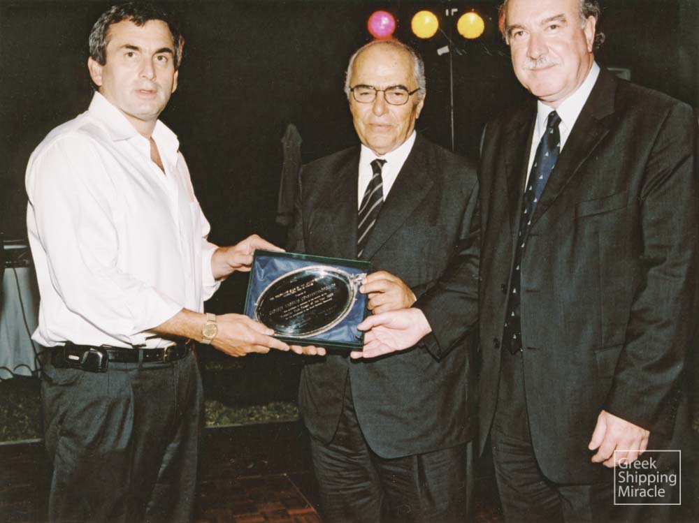49_CONSTANTAKOPOULOS_ANOMERITHS_MILLER_PROPELLER_CLUB_PROSWPO_XRONIAS_2003