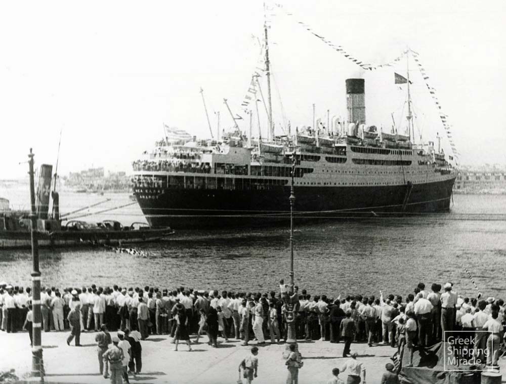 58.	The first post-war arrival of the ocean liner NEA HELLAS at the port of Piraeus in 1947.