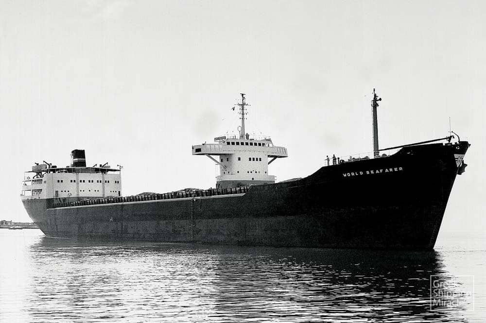 9_WORLD_SEAFARER_1958