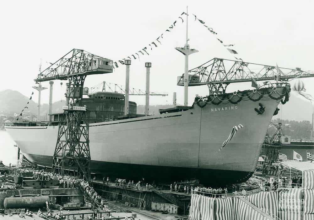 27_NAVARINO_1957_launching
